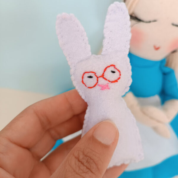 Alice - Image 6